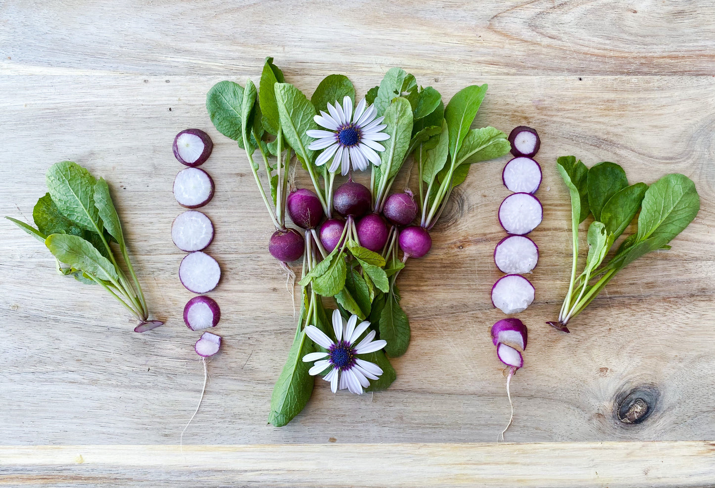 300 Purple Plum Radish (Raphanus Sativus) Seeds