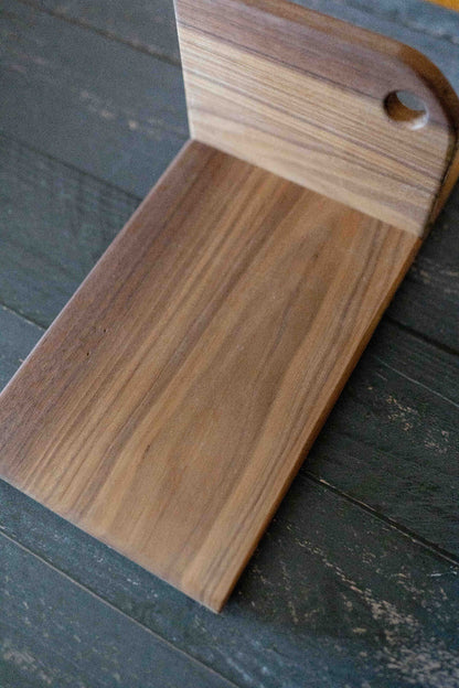 Vertical Cutting Board