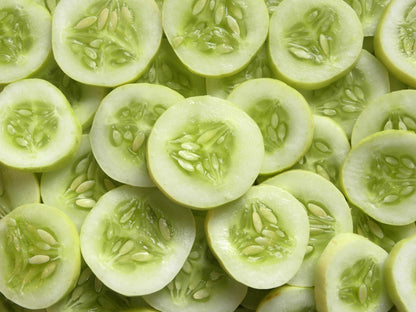 50 White Wonder Cucmber (Cucumis Sativus) Seeds