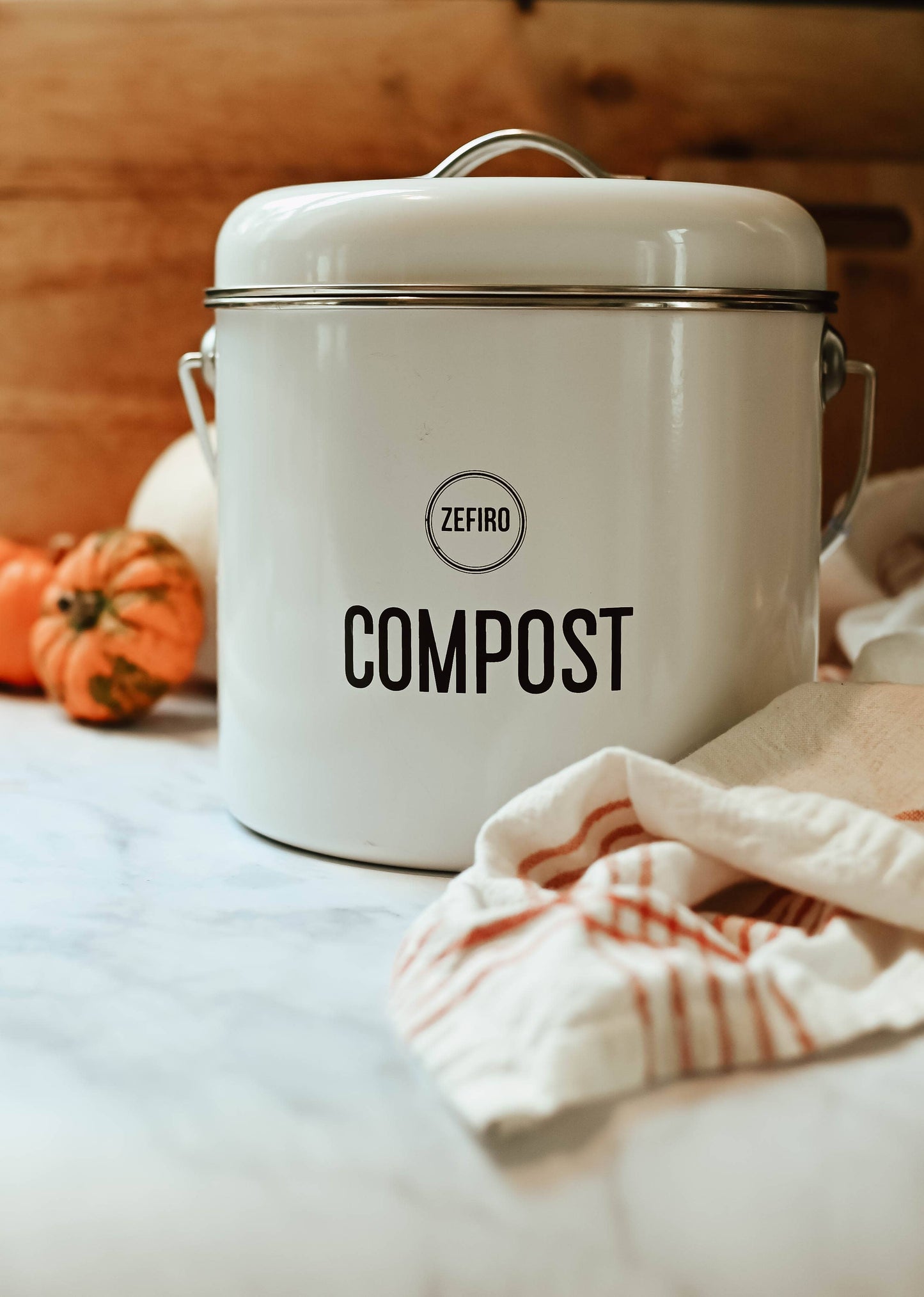 Stainless Steel Countertop Compost Bin – White (0.8 Gallons)