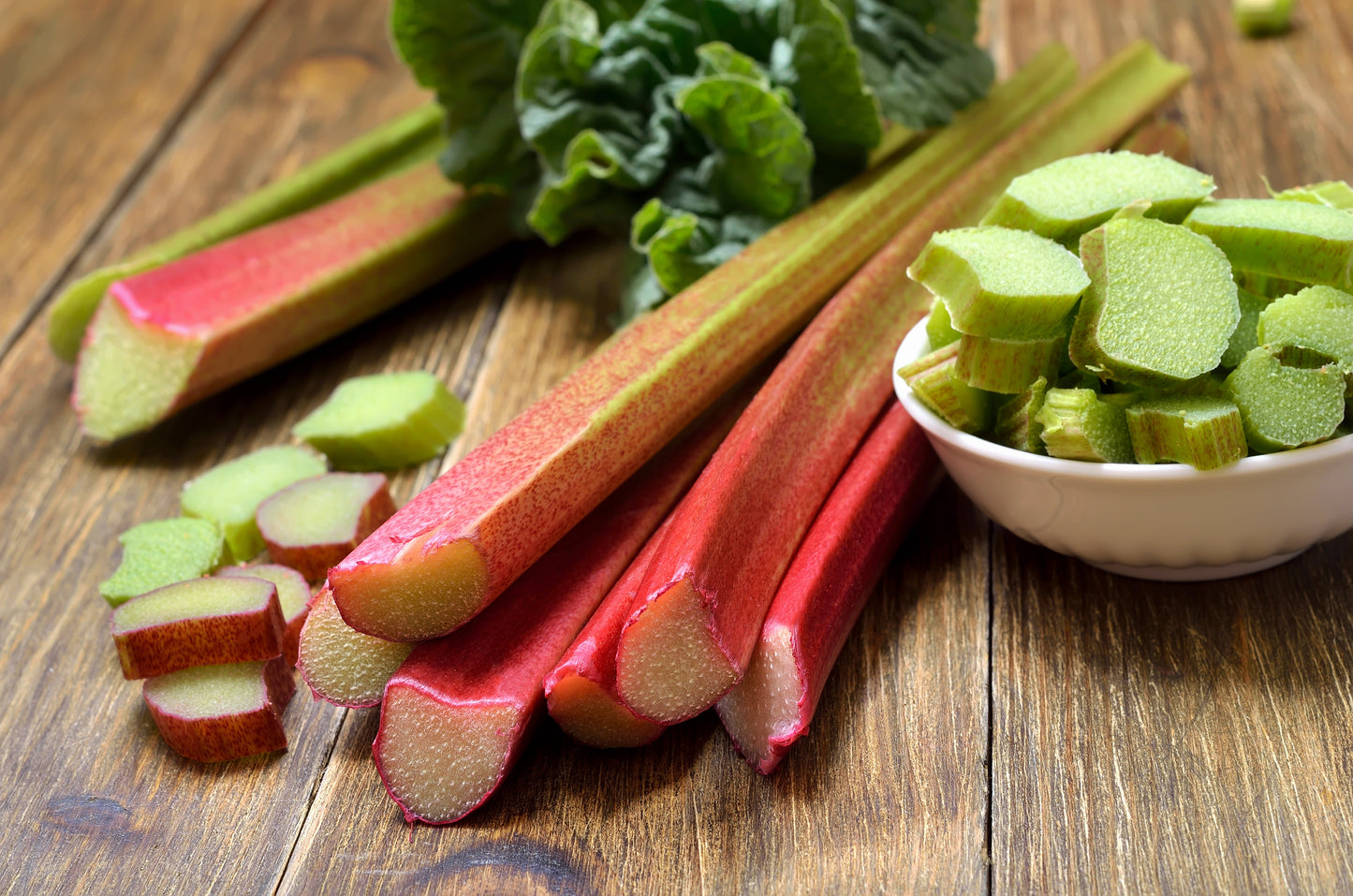 25 Glaskins Perpetual Rhubarb /Pieplant (Rheum Rhabarbarum) Seeds