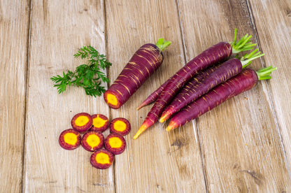 400 Cosmic Purple Carrot (Daucus Carota) Seeds