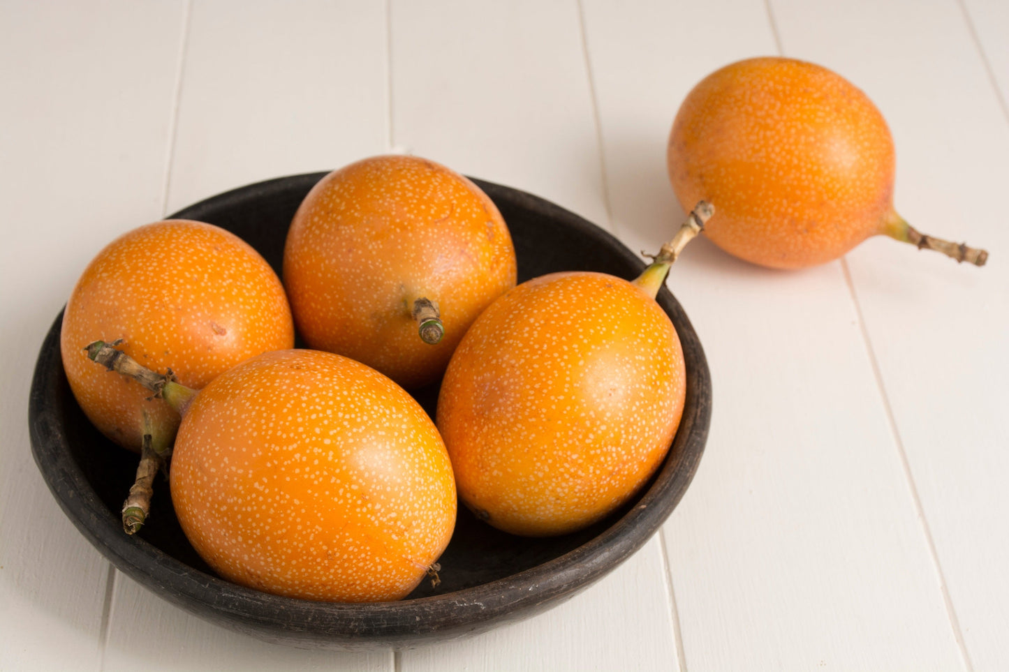 10 Sweet Granadilla/Yellow Passionfruit (Passiflora Ligularis) Seeds