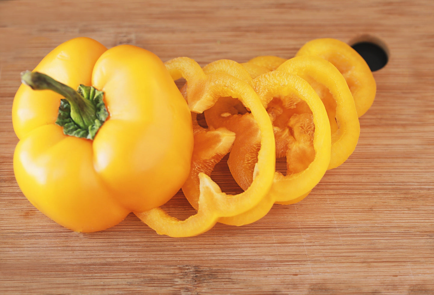 100 Yellow Bell Pepper (Capsicum Annuum) Seeds