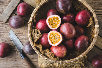 20 Purple Passion Fruit (Granadilla Passiflora Edulis ) Seeds