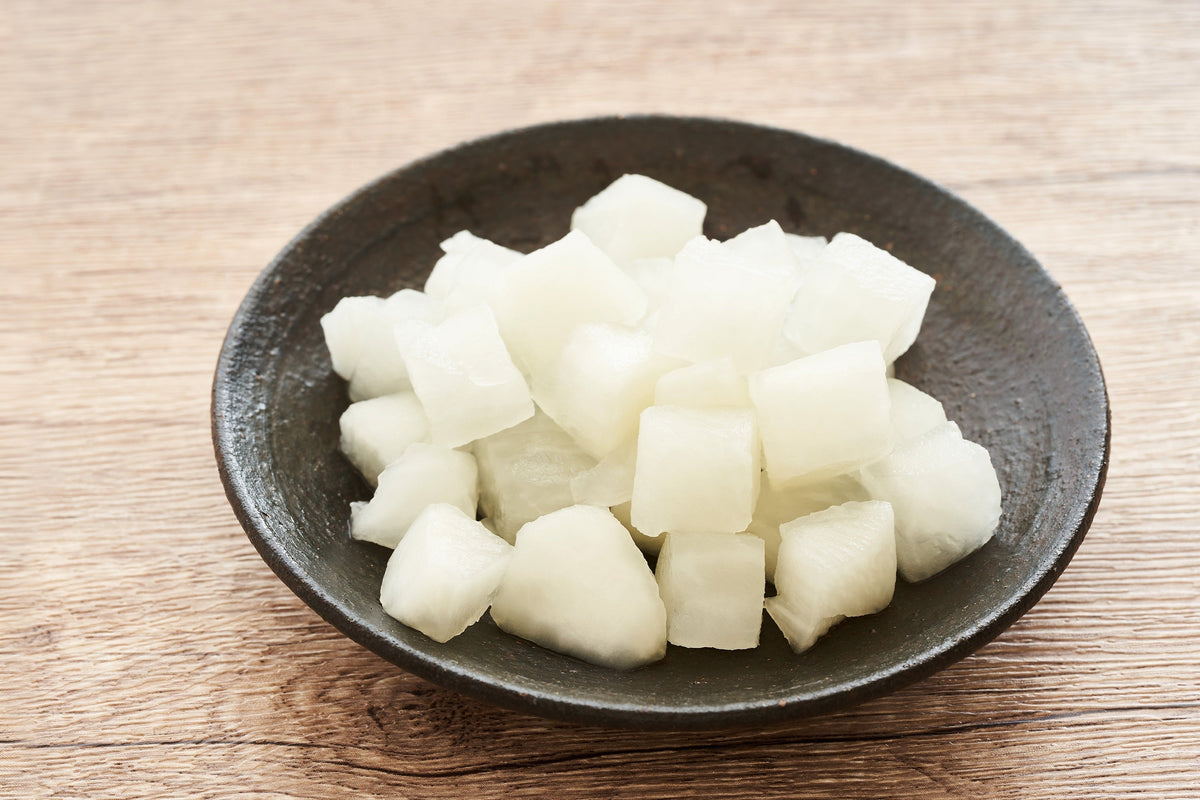 White Icicle Radish (Raphanus sativus) Seeds – 1,250 ct
