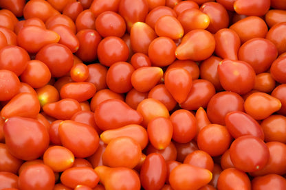 Red Pear Tomato (Solanum lycopersicum) Seeds – 100 ct