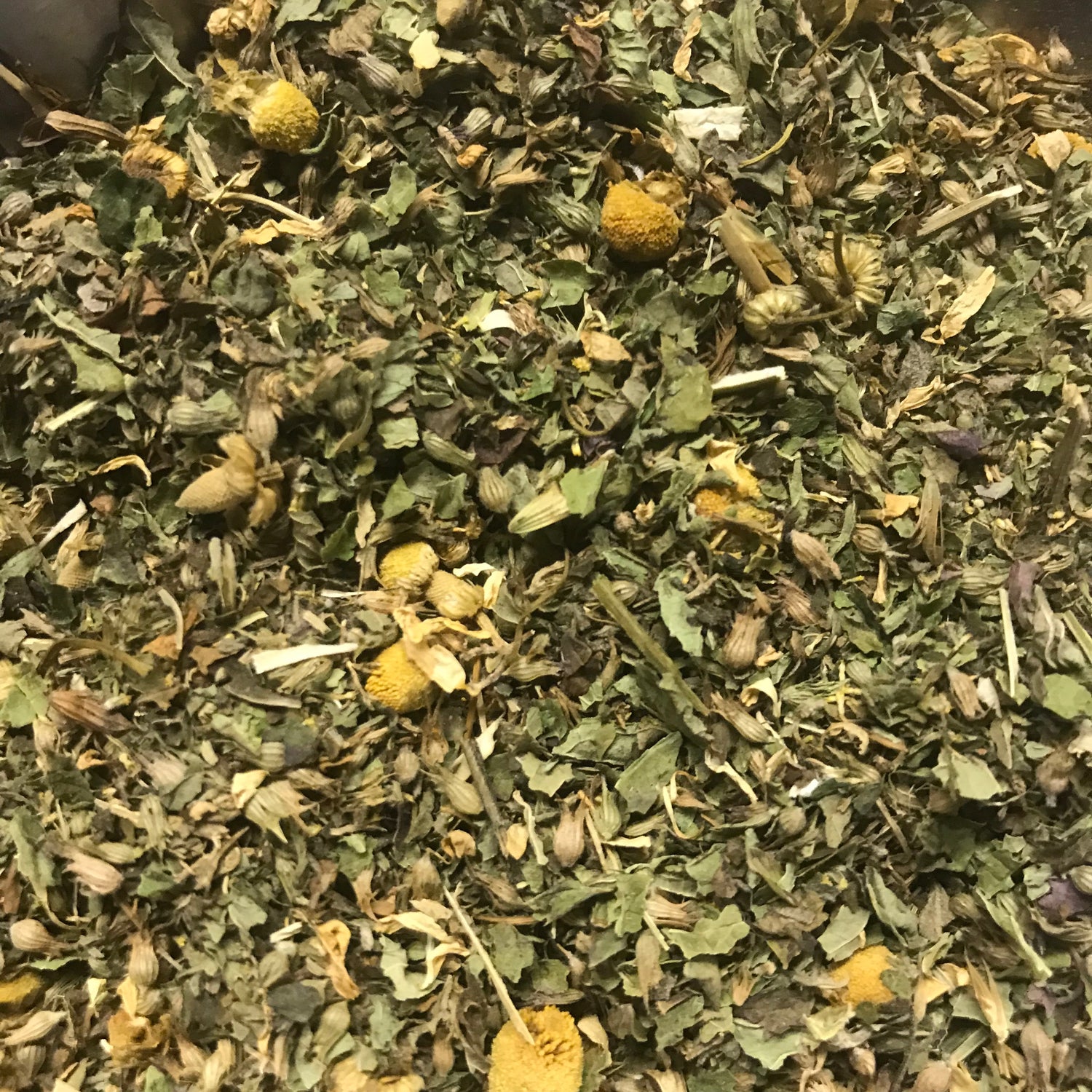 close up picture of tea blend